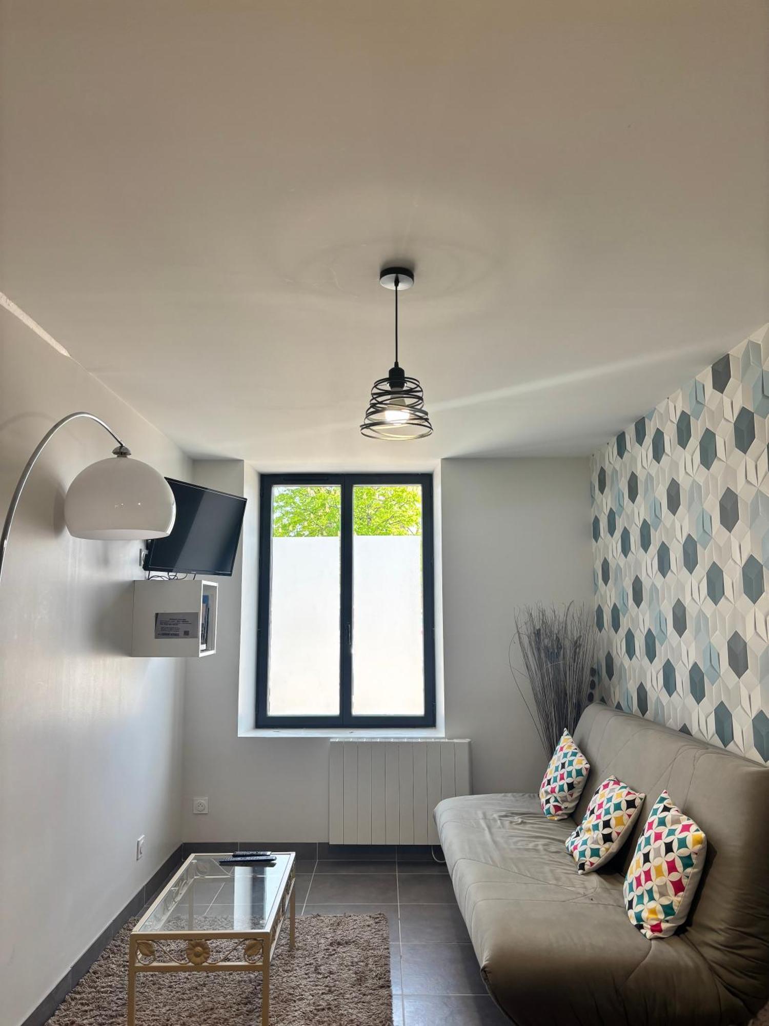 Au Champ Fleuri Apartment Bracieux Bagian luar foto
