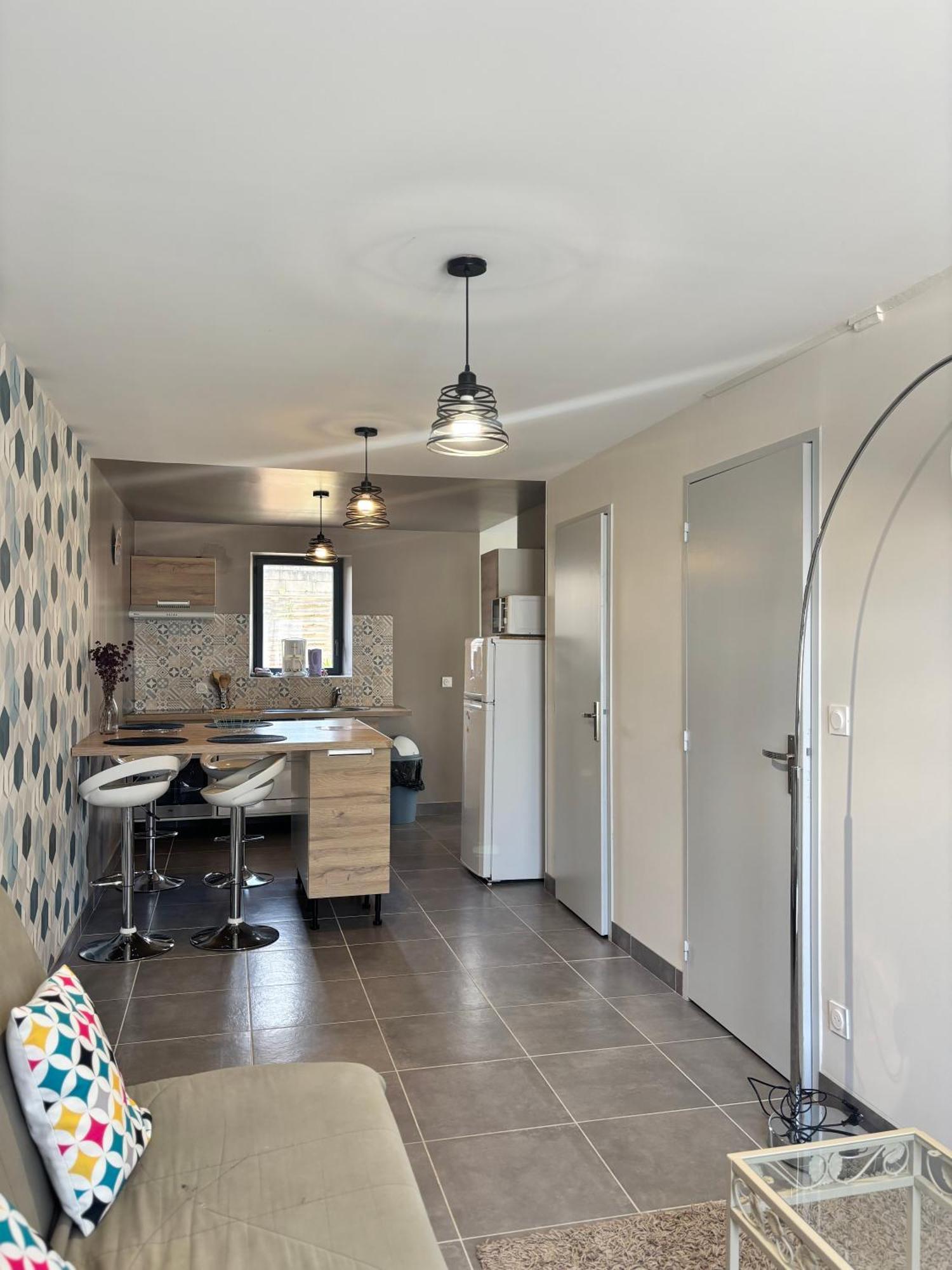 Au Champ Fleuri Apartment Bracieux Bagian luar foto